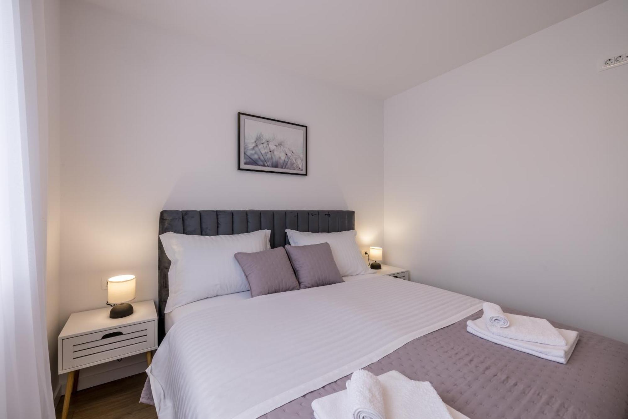 Adriatic Nest, Cozy And Modern Two Bedroom Apartment Kastela Exterior photo