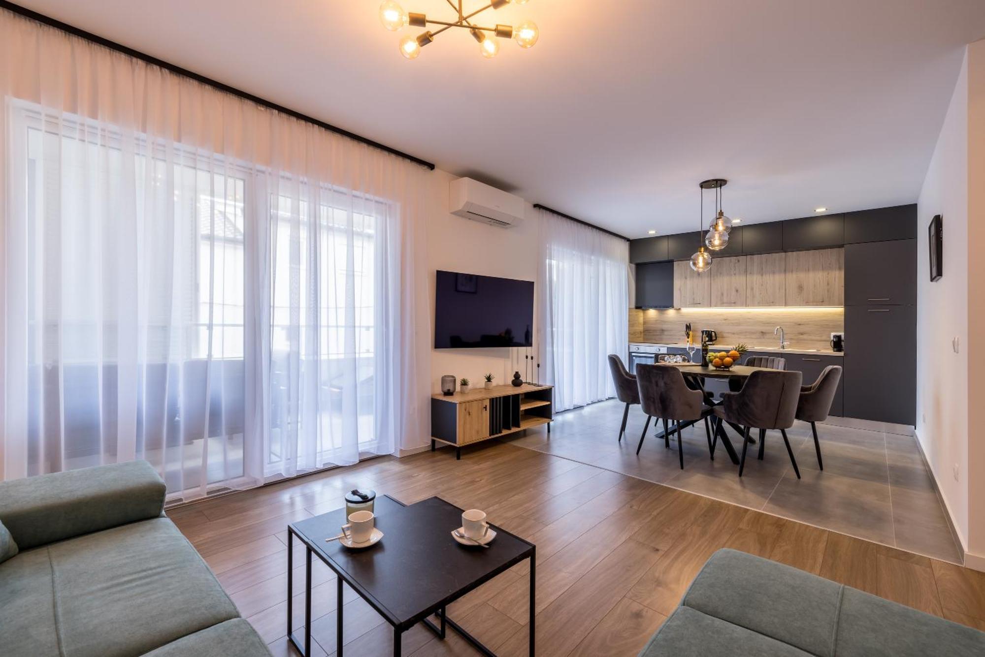 Adriatic Nest, Cozy And Modern Two Bedroom Apartment Kastela Exterior photo