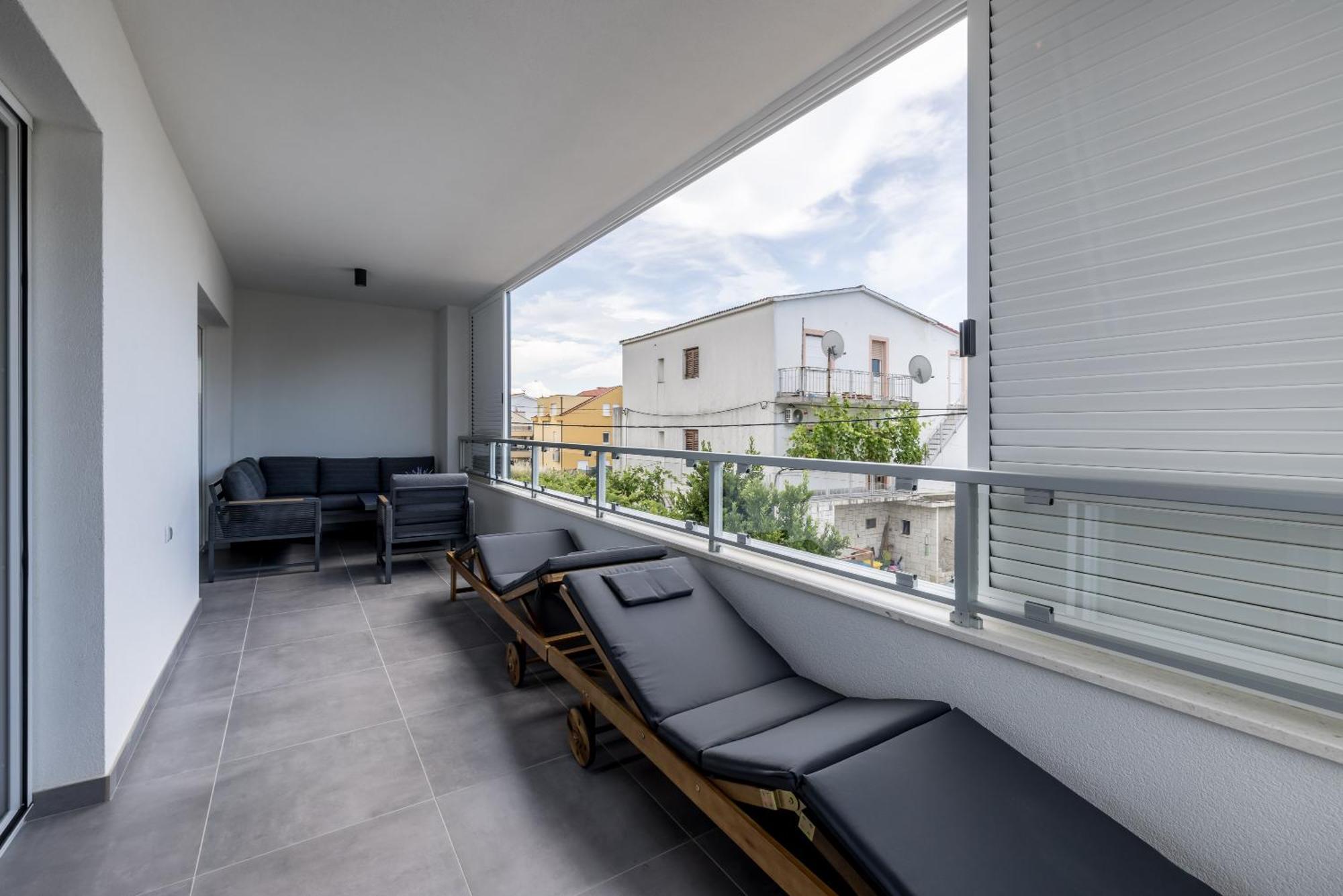 Adriatic Nest, Cozy And Modern Two Bedroom Apartment Kastela Exterior photo